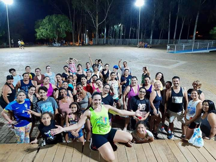 Aulas de zumba são ministradas pela professora Zin Marlei. Foto: Divulgação