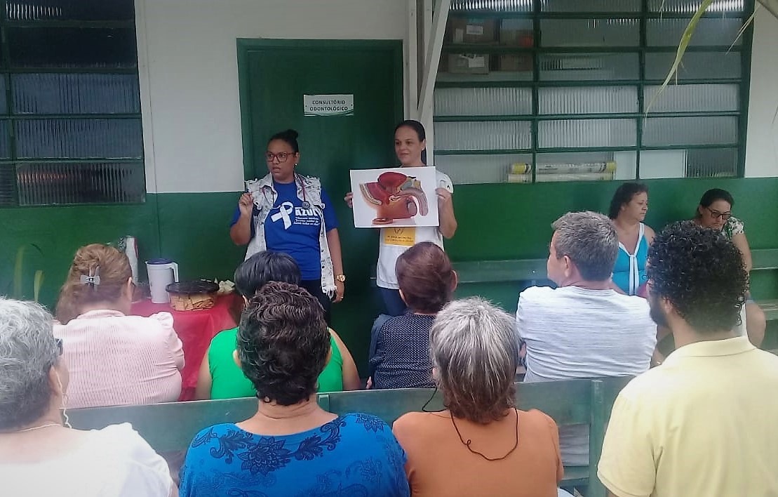 A palestra foi ministrada pela médica Adriana de Oliveira Cuevas.  Foto: Divulgação