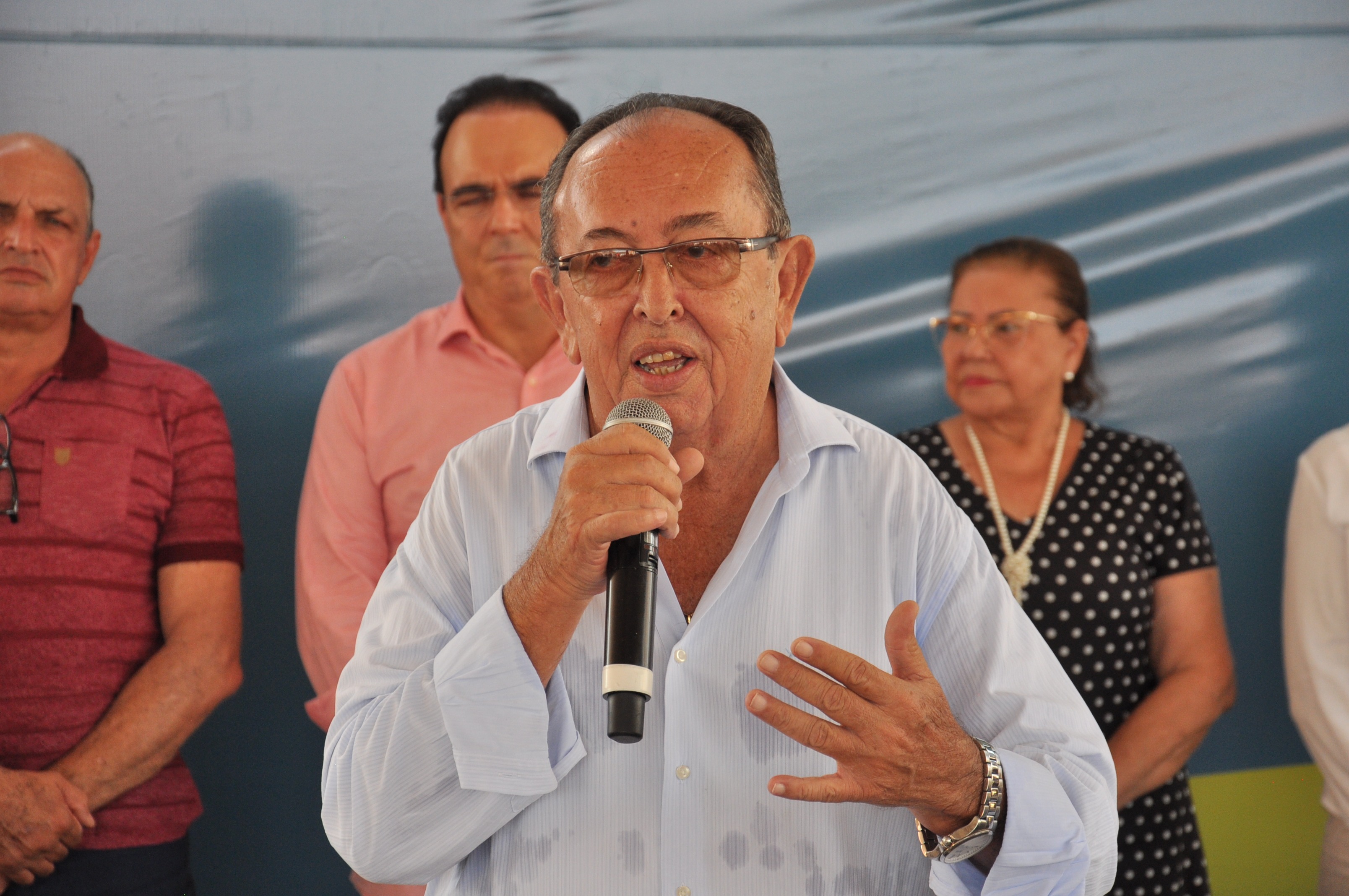 Prefeito destacou a importância da casa própria para todas as famílias. 