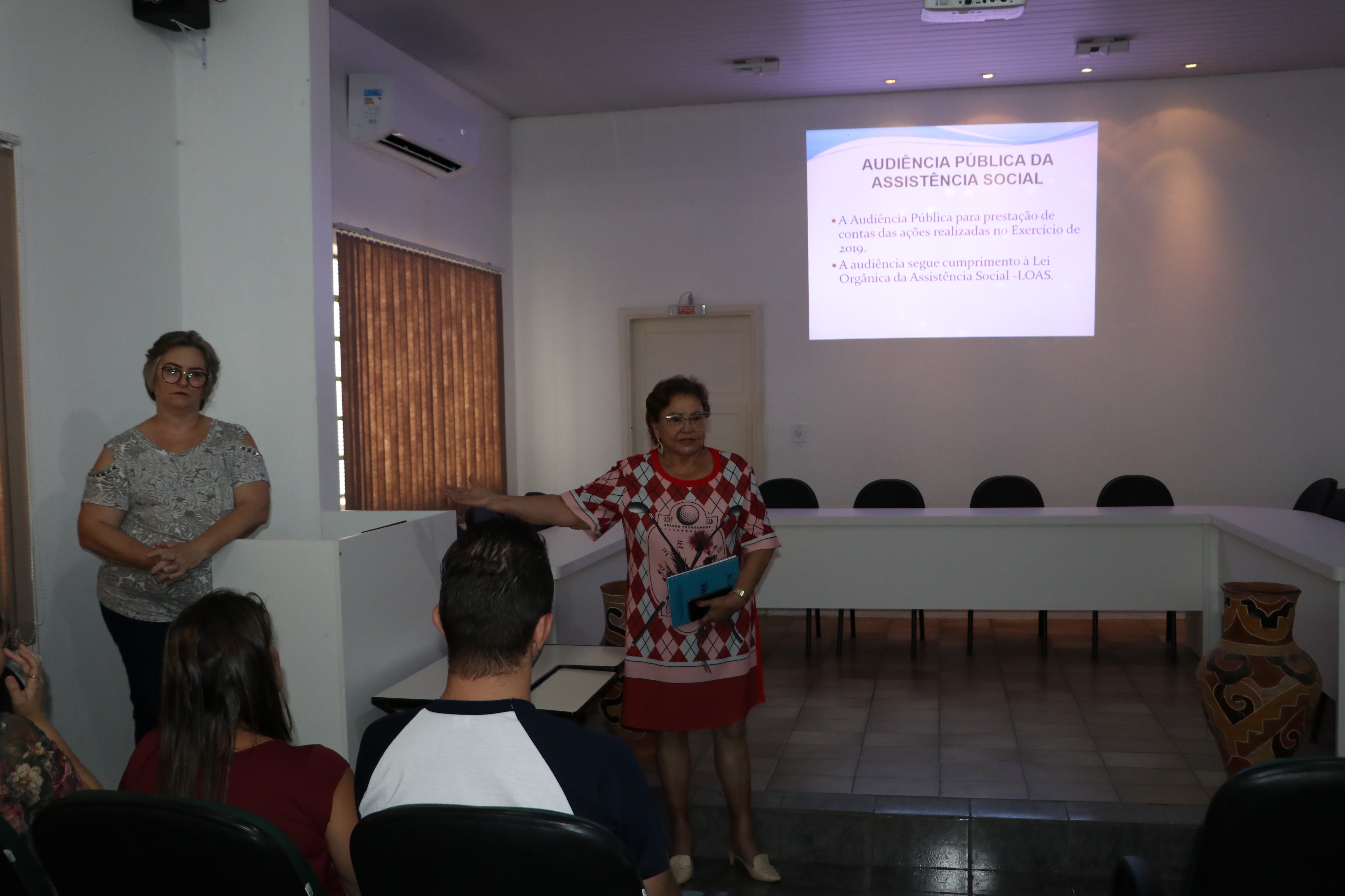 Exposição sobre os valores recebidos e aplicados pela SAS foi feita pela contadora Rosane Faustini. 