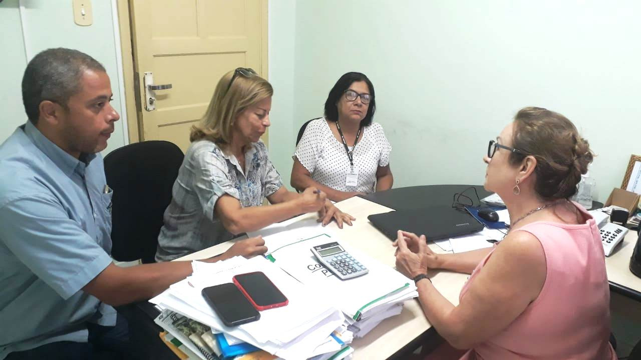 Representantes do Cetran-MS reuniram-se com a secretária de Governo e diretor do DEMTRAT. Foto: Divulgação