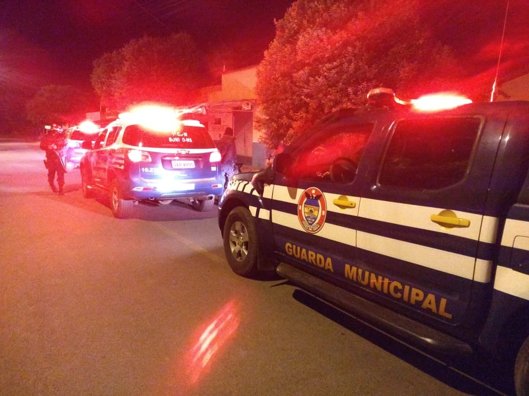 Bar é fechado e dona encaminhada à delegacia por descumprir toque de recolher