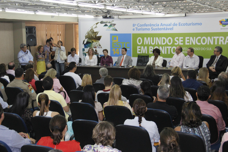 Governador Andre Pucinelli discursa durante o lançamento da conferência.Foto: Ricardo MFS