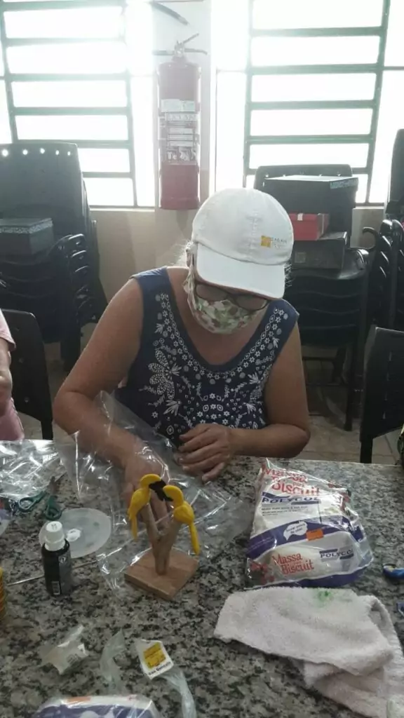 Usuárias do CRAS participam de oficinas em parceria com a Associação dos Artesãos de Bonito Usuárias do CRAS participam de oficinas em parceria com a Associação dos Artesãos de Bonito