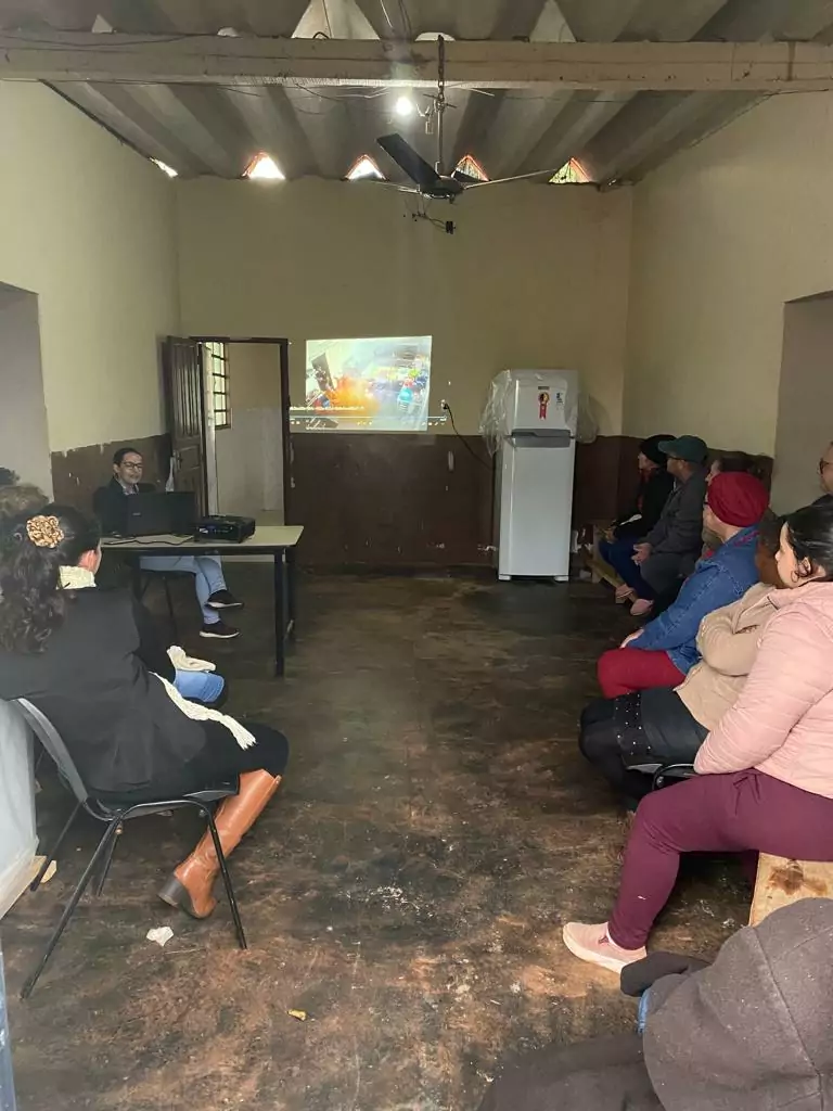 Produtores do Santa Lúcia recebem capacitação para Higiene e Manipulação de Alimentos Produtores do Santa Lúcia recebem capacitação para Higiene e Manipulação de Alimentos