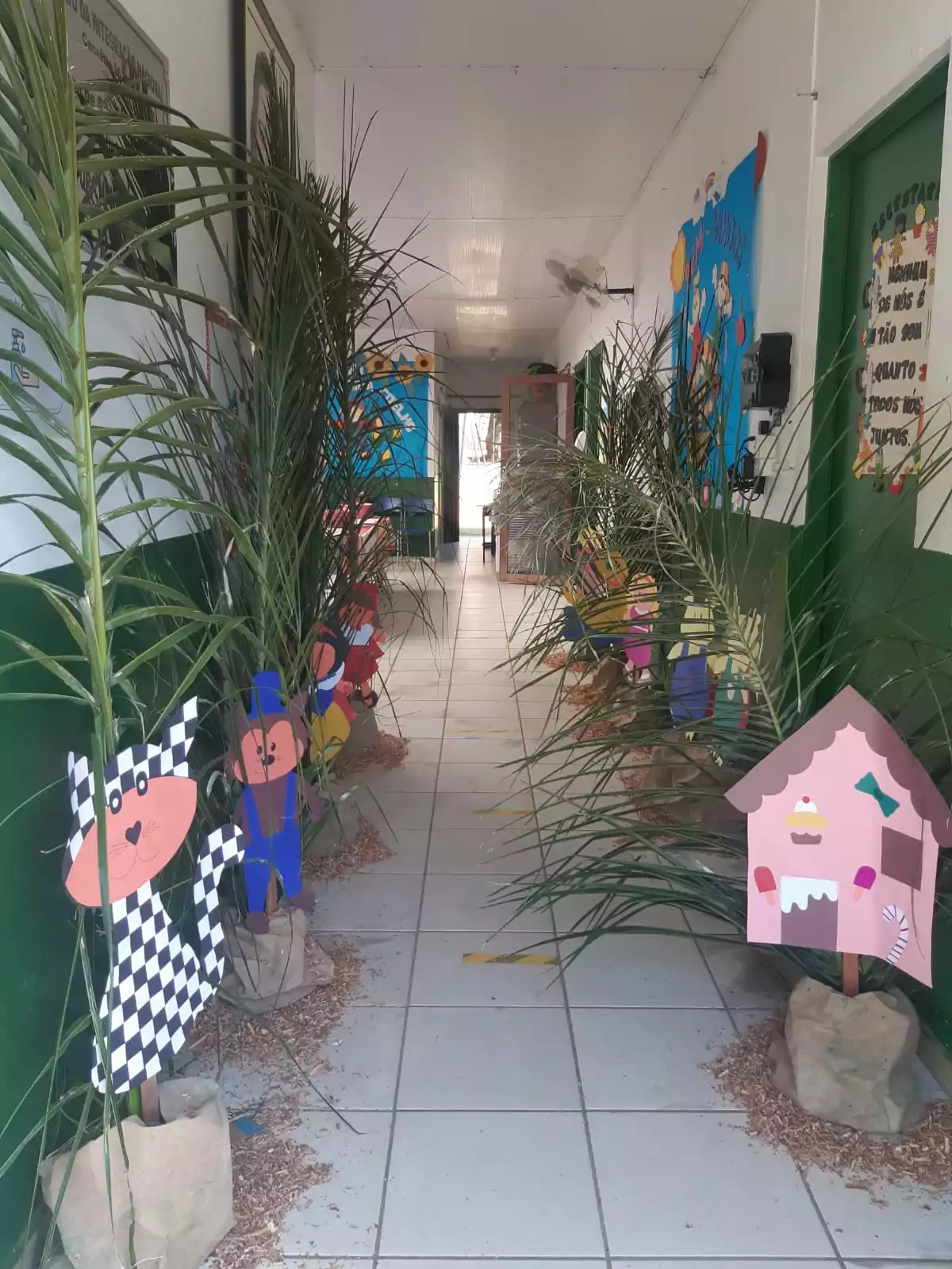 Centros de Educação Infantil desenvolvem Projeto Feira Literária e Folclore Centros de Educação Infantil desenvolvem Projeto Feira Literária e Folclore