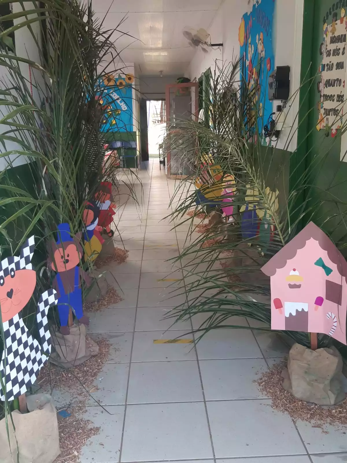 Centros de Educação Infantil desenvolvem Projeto Feira Literária e Folclore Centros de Educação Infantil desenvolvem Projeto Feira Literária e Folclore