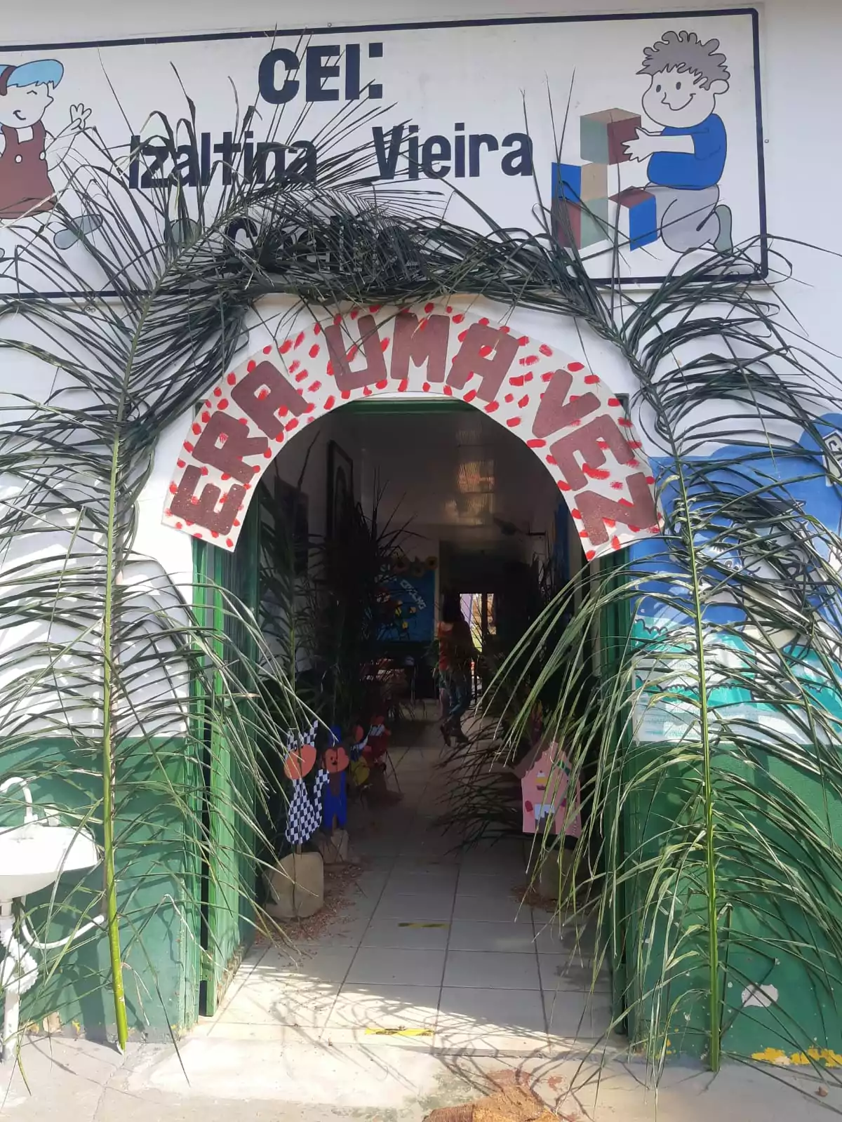 Centros de Educação Infantil desenvolvem Projeto Feira Literária e Folclore Centros de Educação Infantil desenvolvem Projeto Feira Literária e Folclore