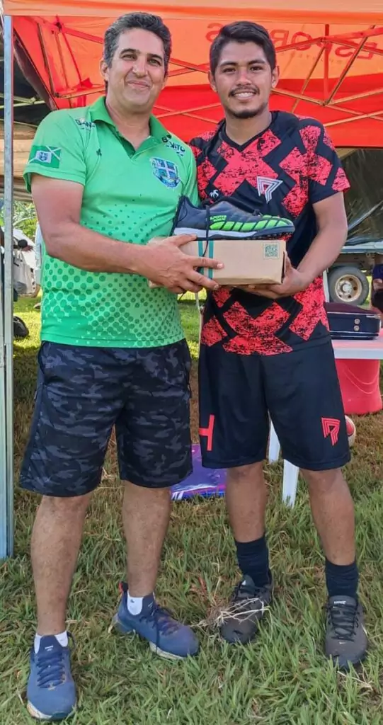 Torneio de futebol envolve mais de 100 atletas e movimenta Assentamento Guaicurus no final de semana Torneio de futebol envolve mais de 100 atletas e movimenta Assentamento Guaicurus no final de semana