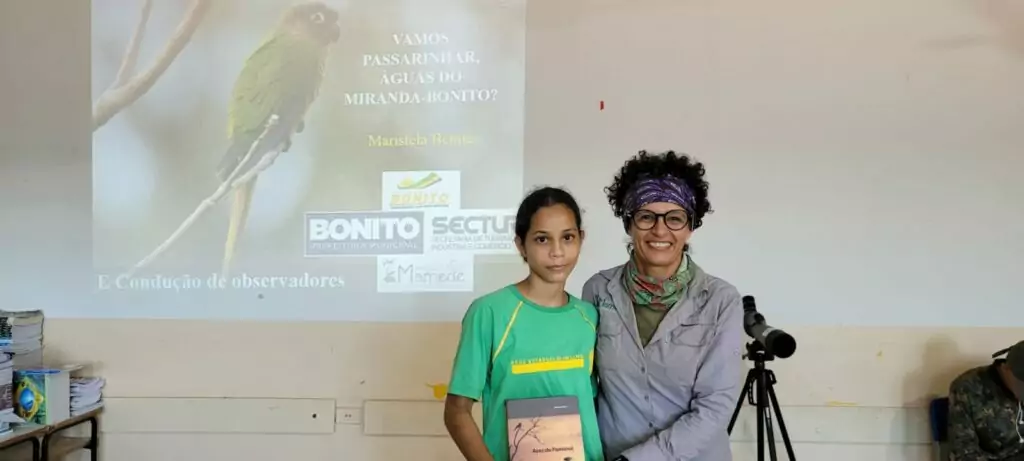 Juventude do guas do Miranda participa de curso de observao de aves e cria clube de observadores