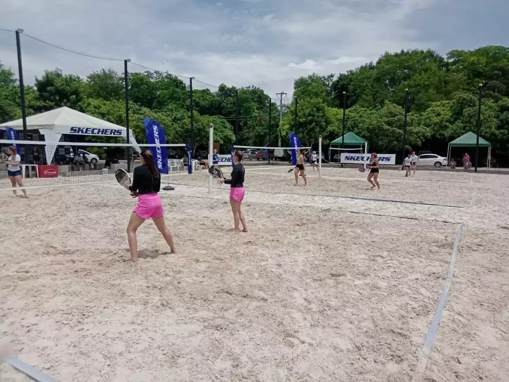 Reis e rainhas do Beach Tennis finalizam calendário esportivo em Bonito Reis e rainhas do Beach Tennis finalizam calendário esportivo em Bonito