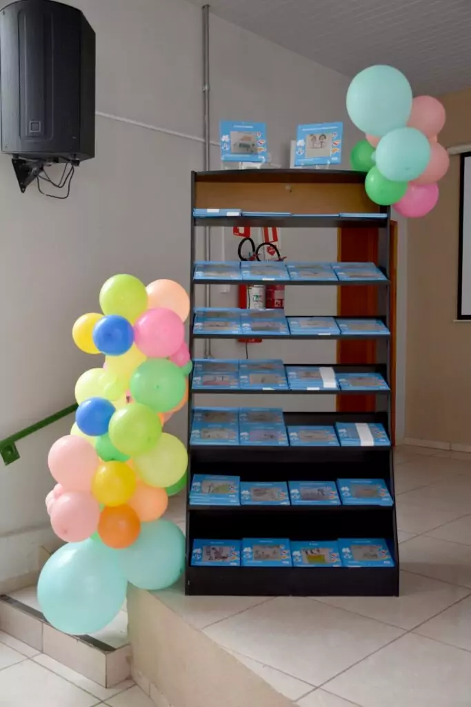 Crianças lançam seus próprios livros por meio de projeto desenvolvido em escola de Bonito