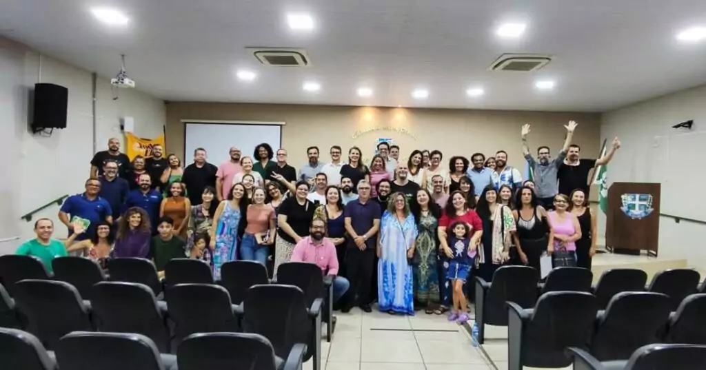 Audiência pública discute integração da comunidade e sustentabilidade no Festival de Inverno de Bonito 2025 Audiência pública discute integração da comunidade e sustentabilidade no Festival de Inverno de Bonito 2025