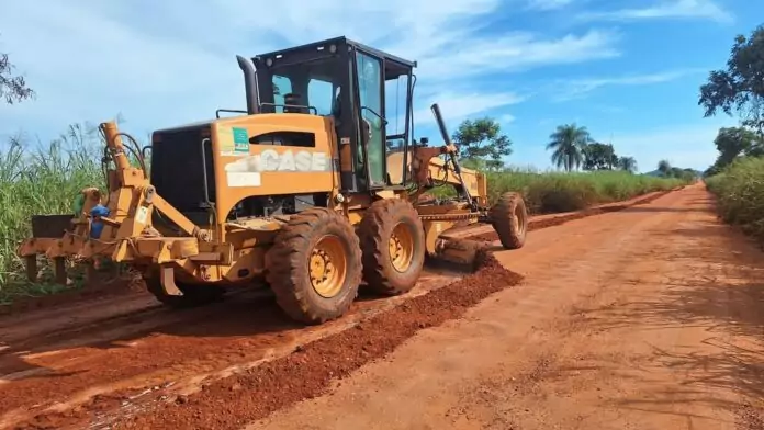 Trabalho sendo realizado nesta terça-feira (22)