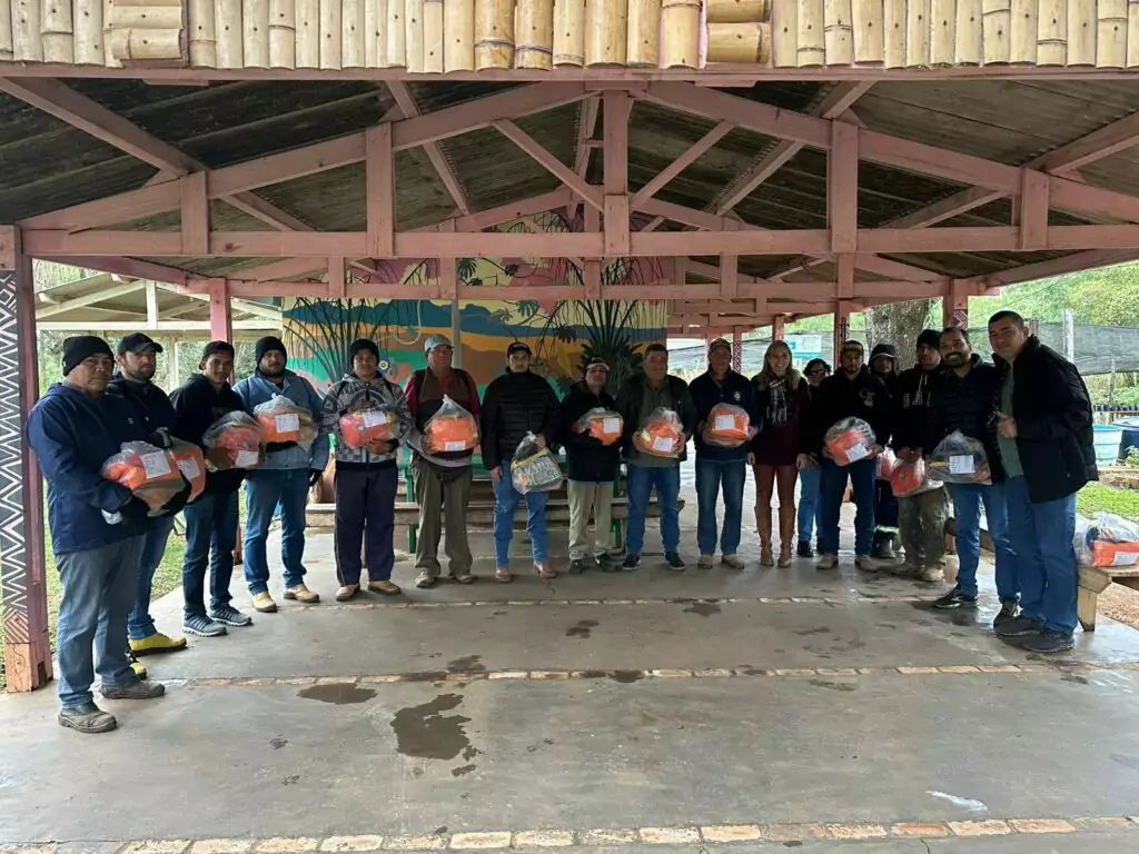 Prefeitura de Bonito entrega novos uniformes para trabalhadores da coleta domiciliar