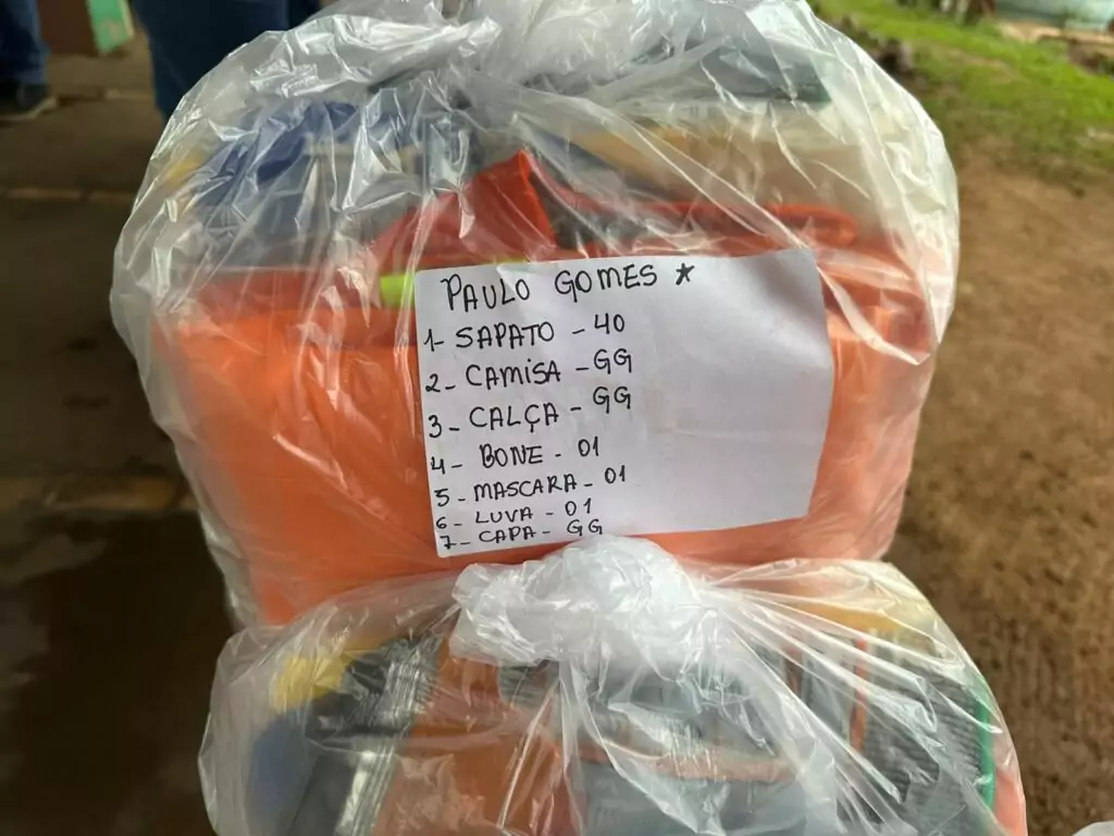 Prefeitura de Bonito entrega novos uniformes para trabalhadores da coleta domiciliar