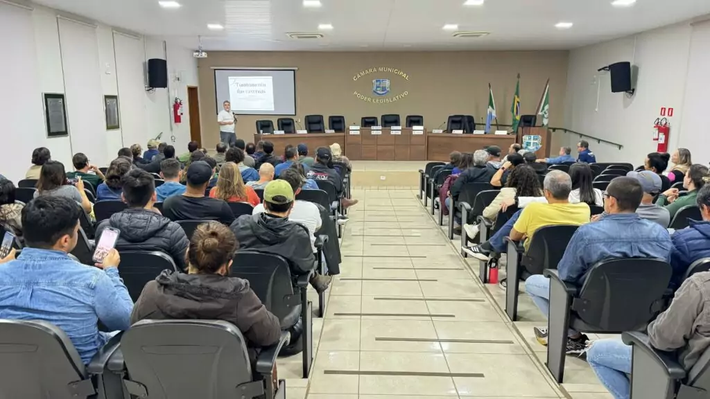 Prefeitura de Bonito promove capacitação para guias de turismo e colaboradores da Gruta do Lago Azul