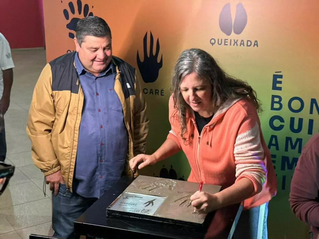 Bonito (MS) inaugura calçada da fama em homenagem ao cinema