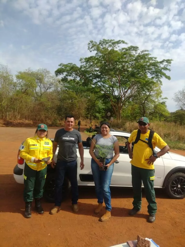 Secretaria de Meio Ambiente de Bonito apoia ação do Prevfogo/IBAMA de recuperação ambiental em Miranda