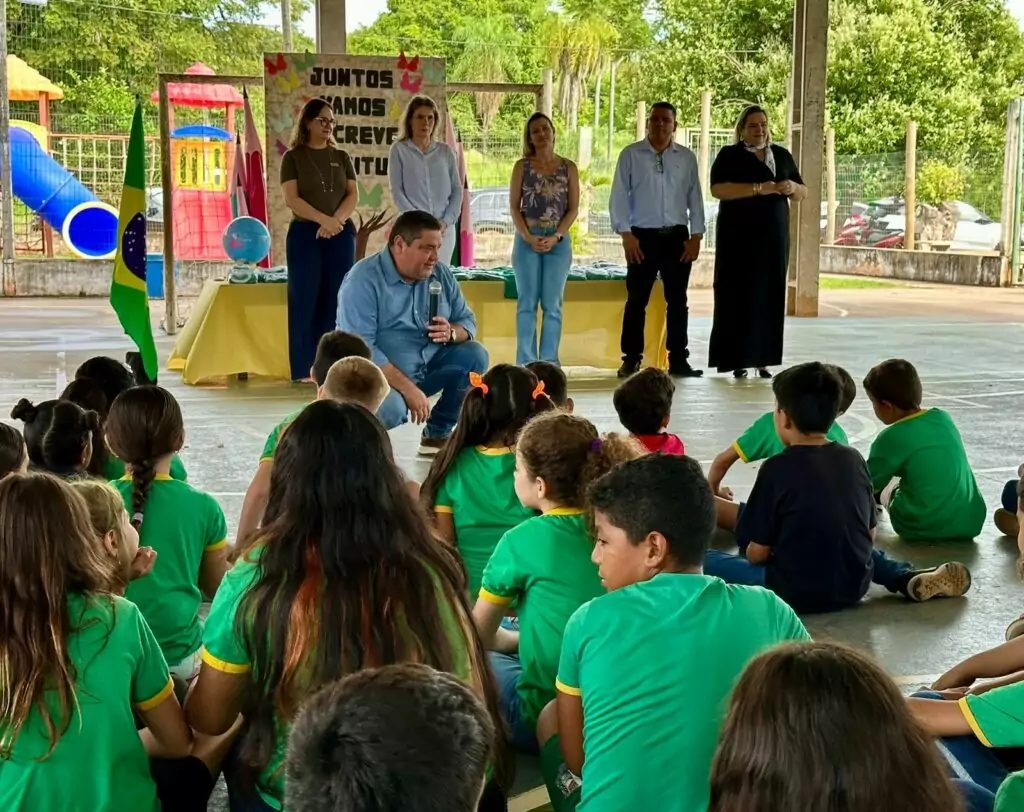 Prefeitura de Bonito realiza entrega de novos uniformes escolares na rede municipal