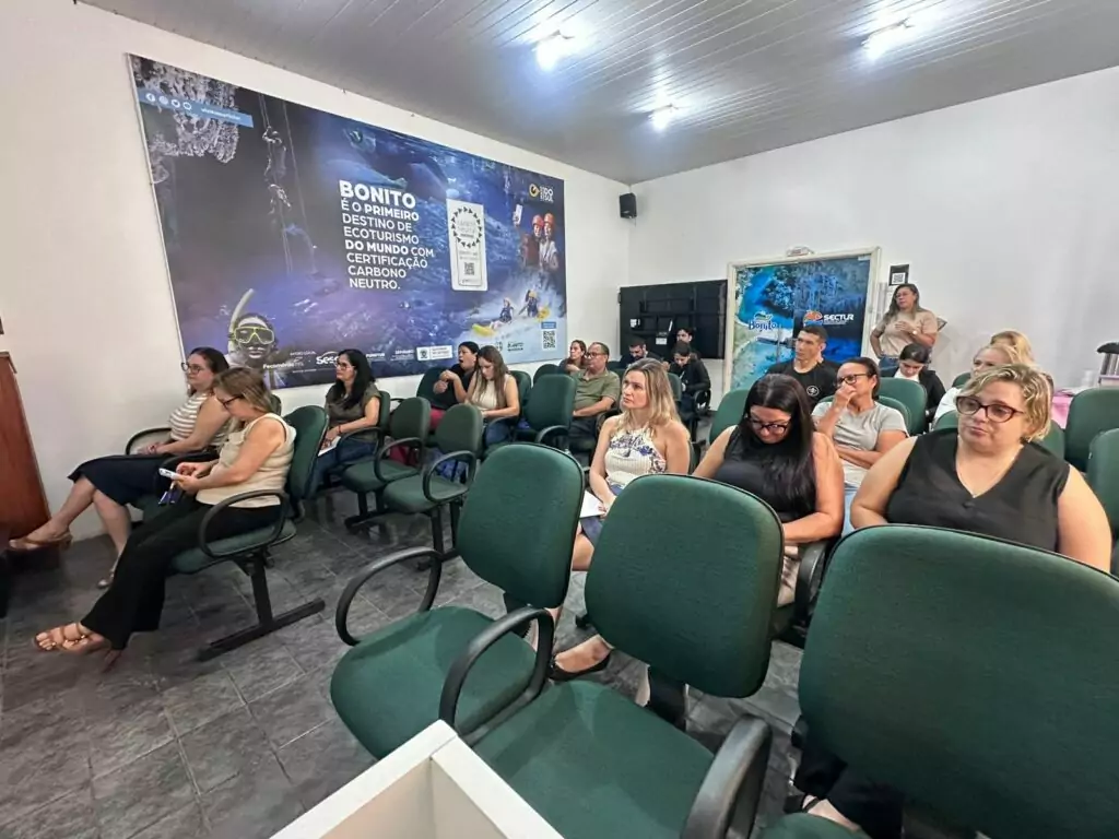Secretaria de Educação avança na gestão educacional com foco em dados