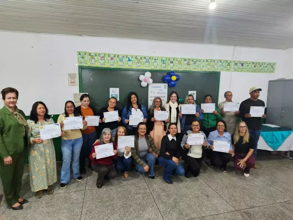 Estudantes do Programa Brasil Alfabetizado concluem etapa de alfabetização em Bonito Estudantes do Programa Brasil Alfabetizado concluem etapa de alfabetização em Bonito