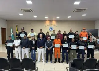 Prefeitura de Bonito e Marinha do Brasil certificam participantes do Curso Especial para Tripulação de Embarcações Secretaria de Turismo e Desenvolvimento Econômico