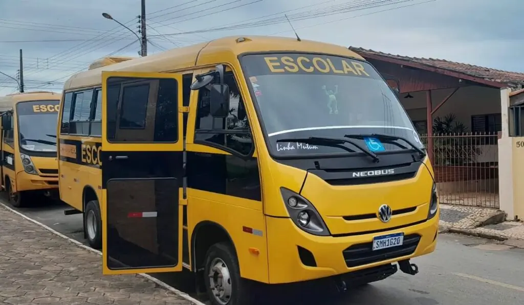 DEMTRAT realiza vistoria nos veículos do transporte escolar