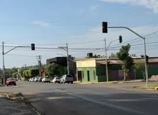 Novo semáforo é instalado no cruzamento das ruas 29 de Maio e das Flores Category Template 1