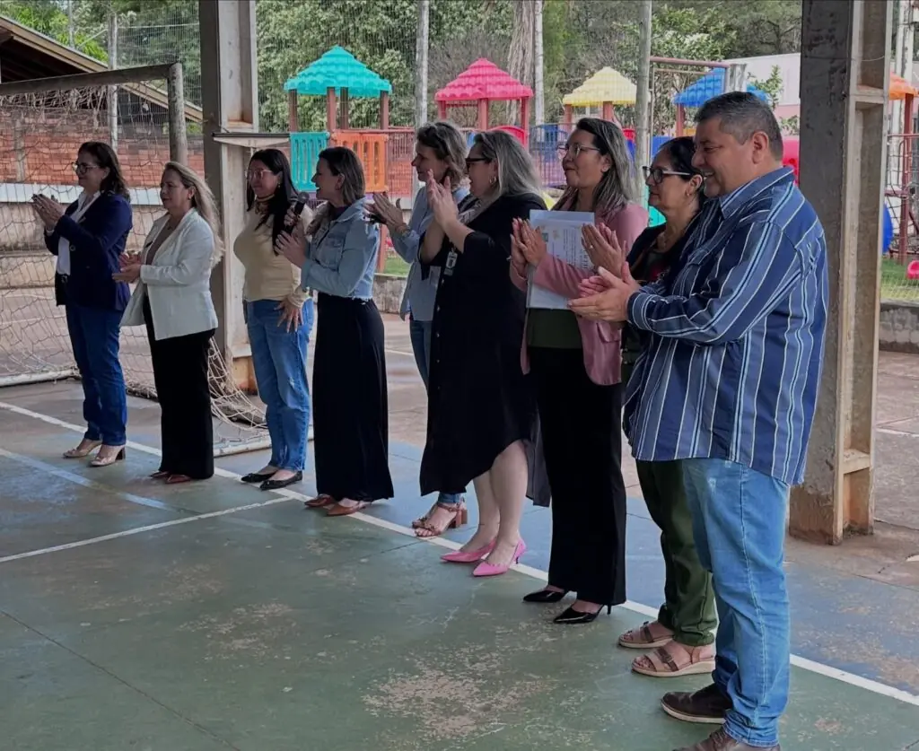 Prefeitura de Bonito entrega 2,6 mil mochilas aos alunos da rede municipal Prefeitura de Bonito entrega 2,6 mil mochilas aos alunos da rede municipal