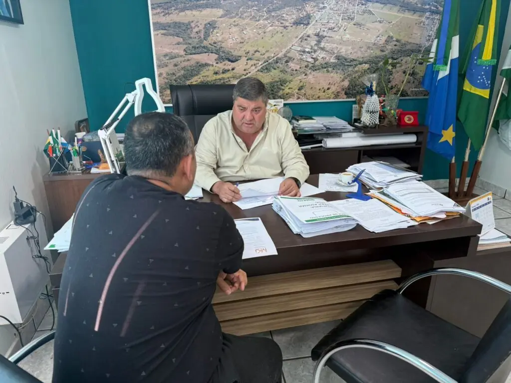 Prefeito sanciona lei que oficializa ASSEB como entidade de utilidade pública em Bonito Prefeito sanciona lei que oficializa ASSEB como entidade de utilidade pública em Bonito
