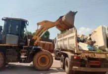 Secretaria de Obras realiza mutirão de limpeza na Vila Machado