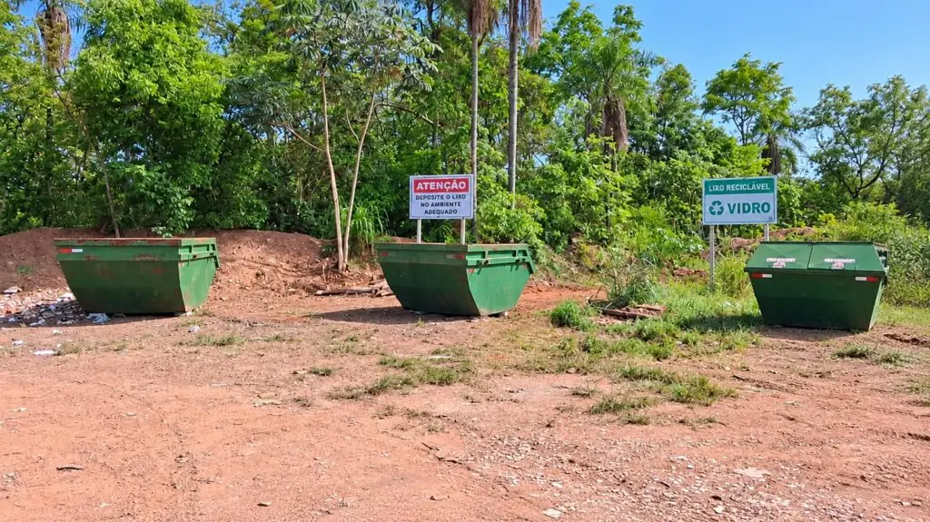 Prefeitura de Bonito mantém coleta de resíduos em Águas do Miranda e pede colaboração no descarte correto Prefeitura de Bonito mantém coleta de resíduos em Águas do Miranda e pede colaboração no descarte correto